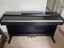 Yamaha Arius YDP-141 digital piano and stool 