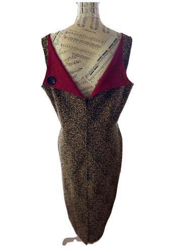 Bettie page tatyana leopard - bettie,