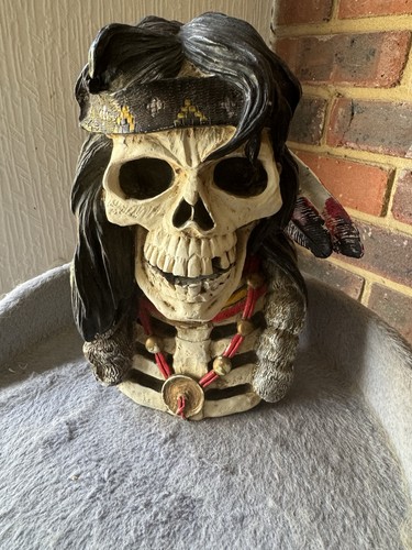 Gothic skull figurine - gothic,