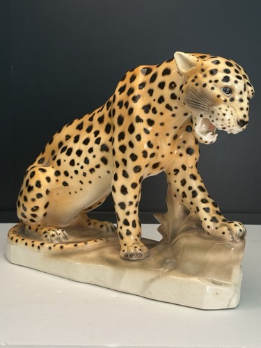 Sitzendorf leopard sculpture - sitzendorf,