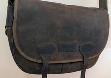 Barbour Wax Leather Tarras Bag. Messenger style bag. 