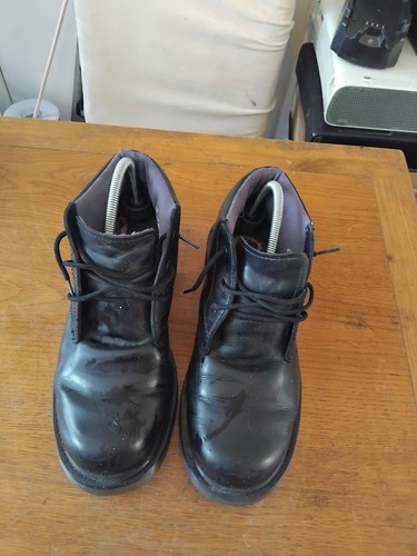 Martens hole boots - dr.martens,