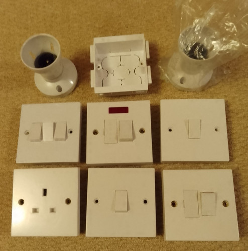 Job lot electrical plate - lot,