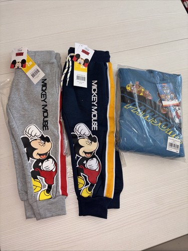 Age years mickey - mickey, paw