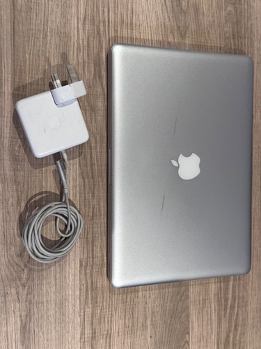 Apple macbook pro 2011 - apple,