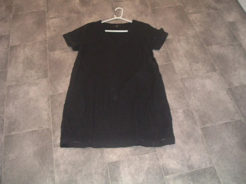 Size next black - size,