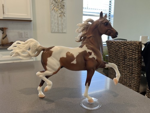 Breyer pinto arabian stallion - pinto,