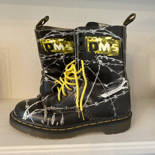 Martens 1490 made in - ,