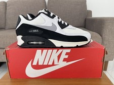 Nike Air Max 90 Essential