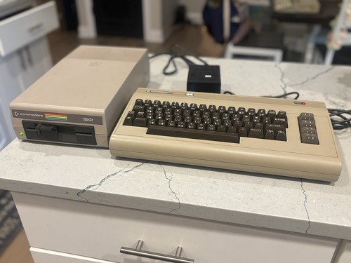 Commodore computer 1541 - commodore, w/