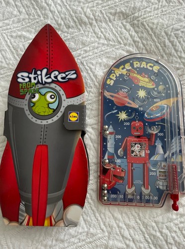 Stikeez from space - from, space"