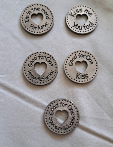 Metal love tokens - x,