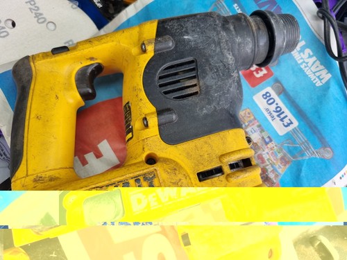 Dewalt dc223 sds - drill, bare