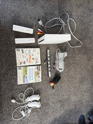 Nintendo wii white - nintendo,