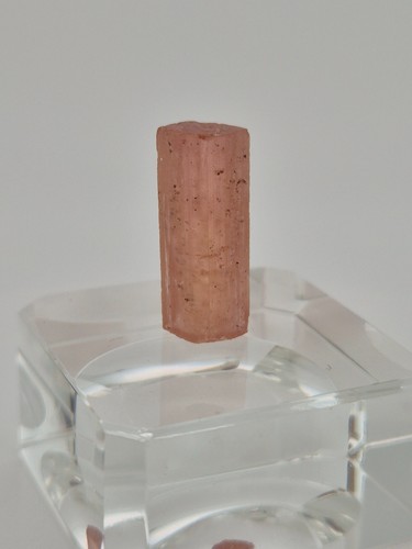 Imperial topaz crystal - topaz,