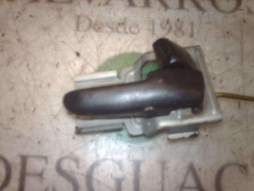 Interior right rear handle - interior, /