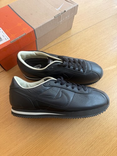 Size nike wmns - 9.5, cortez