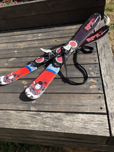 Short skiis snow skis - skiis, for