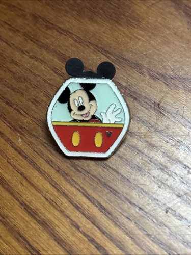 Mickey mouse hidden - mouse,