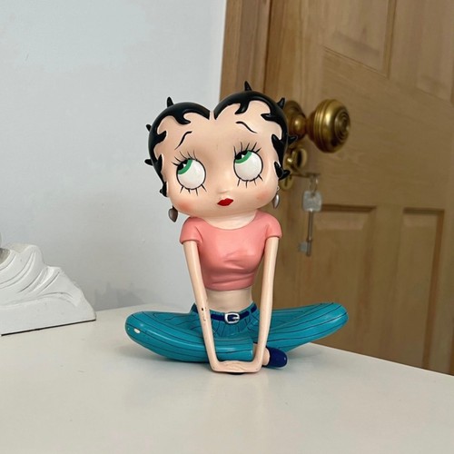 Betty boop sitting crossed - betty,