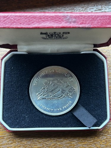 1977 guernsey 25p crown - guernsey,
