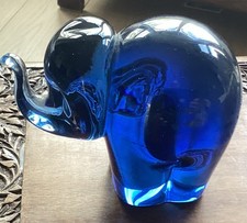 WEDGWOOD GLASS Elephant - Blue