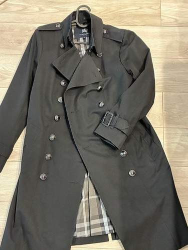 Excellent condition burberry - condition,