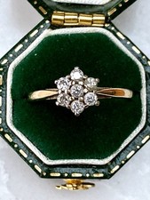 Vintage 9ct Gold Diamond Daisy