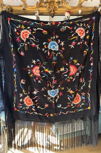 Antique piano canton - canton, shawl