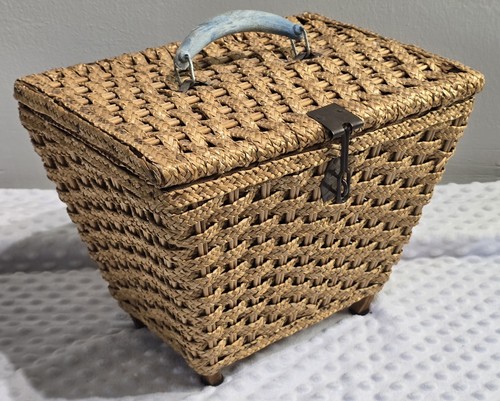 Vintage wicker market basket - vintage,