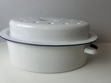Vintage Large Enamel White & Navy Blue Roasting Tin With Lid Kitchen Prop