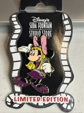 Disney Pin 66181 DSF Minnie as