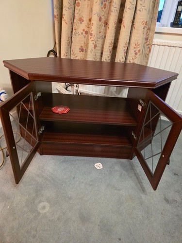 Mahogany effect wood corner - mahogany, tv