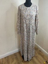 Women Dress. Size M