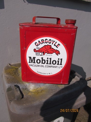 Vintage 2 gallon petrol - ,