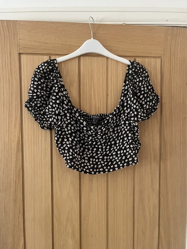 Size black daisy print - black,