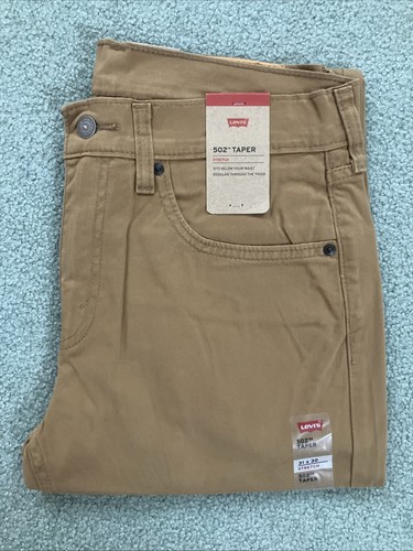 Nwt men levis 502 taper - nwt,