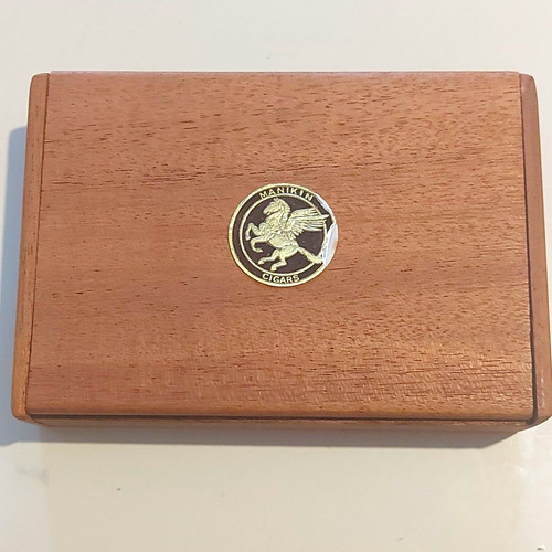 Manikin hinged wooden cigar - hinged,
