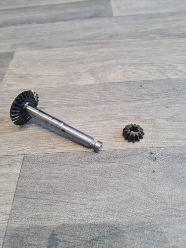 Yamaha mariner gearbox - 2a, 2b