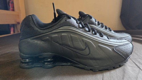 Nike shox triple black 9 - shox, r4