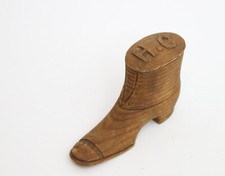 Prisoner of War WW1 era hand carved shoe snuff box light wood antique treen POW