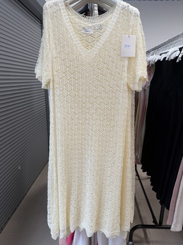 Ecru cream crochet - , v-neck