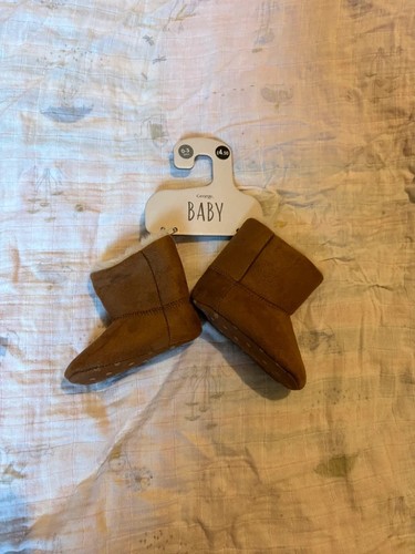 Month baby snow - snow, boots