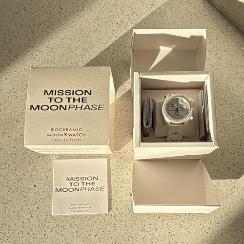 Omega swatch moonswatch - omega,