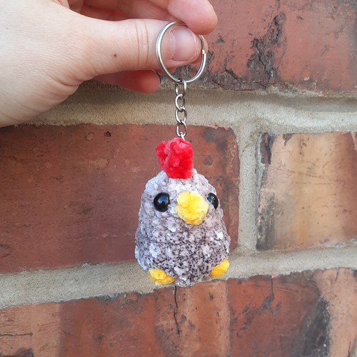 Speckled hen chicken keyring - speckled,