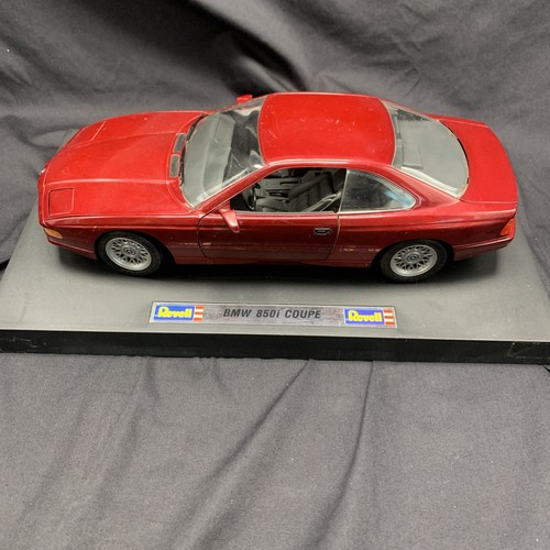 Revell bmw 850i coupe red - bmw,