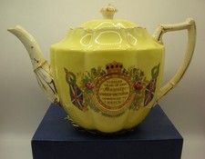 QUEEN VICTORIA 1887 GOLDEN JUBILEE TEAPOT made by WILLIAM LOWE.
