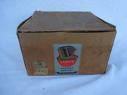 Accordion hohner erika 8 - accordion,