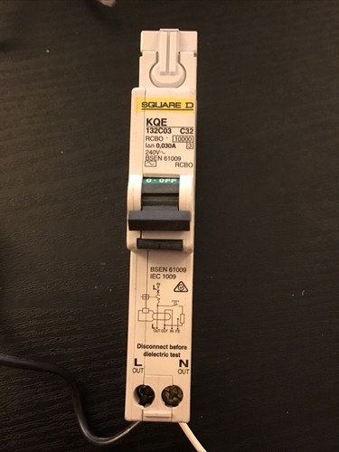 Square rcbo kqe 132c03 - d,