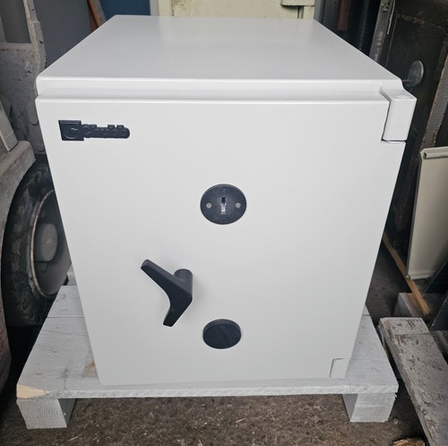 Used chubb euro grade - used, cash